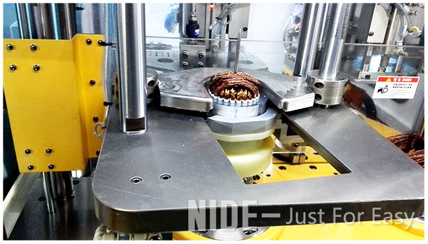 Automatic Stator Winding And Coil Inserting Machine-4