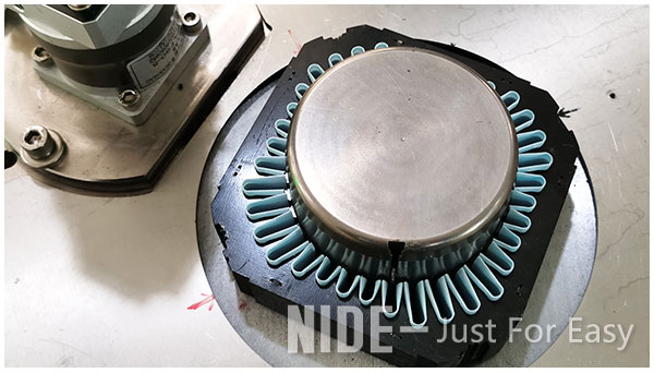 stator insulation paper inserting machine.jpg